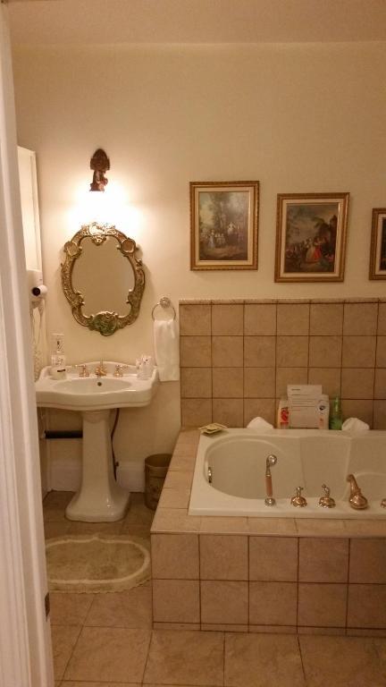 Jade Blue B&B Montreal Room photo